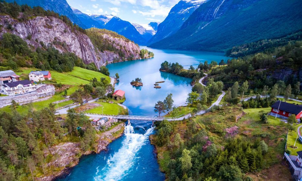 aerial-view-of-fjord-and-mountains-in-norway-r2jzlwvqnbkj2dct4fpa6ddpi4czc0y842xpero1o0