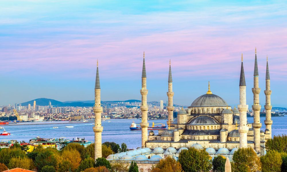 istambul-cover-r2wbhb2qkm5moue6om7zb0z913yk9k1dqqn4b6uzjk